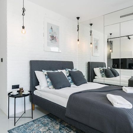 Apartments Poznan Mtp Bukowska By Noclegi Renters Luaran gambar