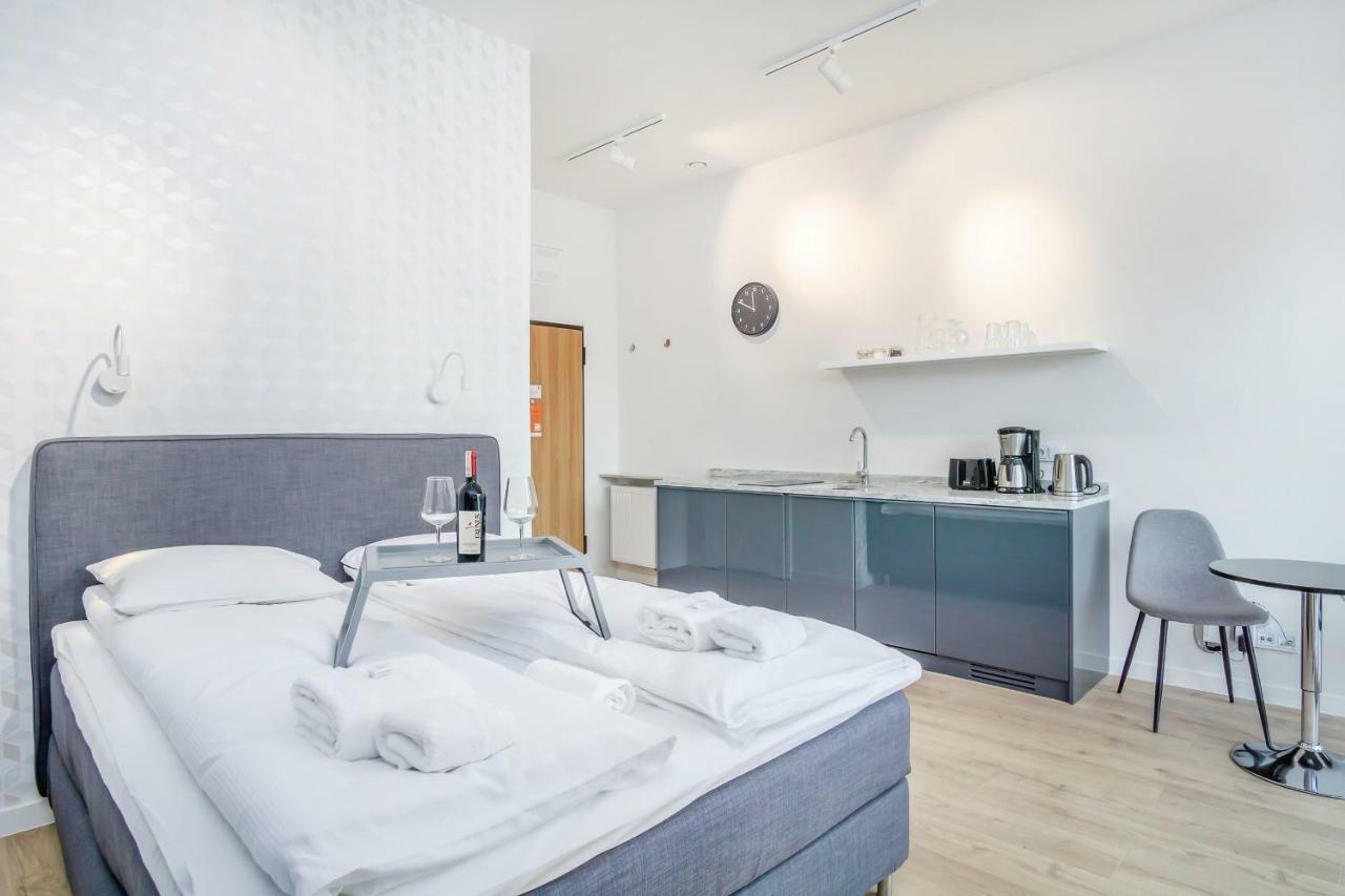 Apartments Poznan Mtp Bukowska By Noclegi Renters Luaran gambar
